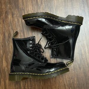 NEW Dr. Martens Docs Black Patent Leather unisex Boots Ladies 7